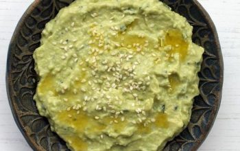 Keto Avocado Hummus