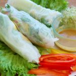 DIY: DELICIOUS VEGETABLE SALAD ROLLS!