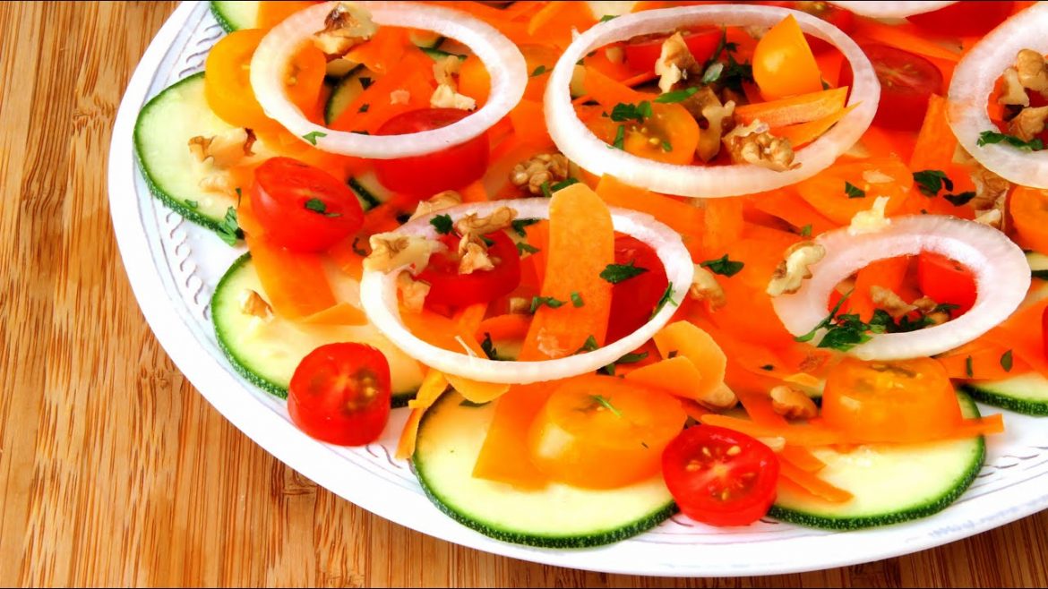 Easy & Delicious Zucchini Salad Recipe (Vegetarian) | HappyFoods