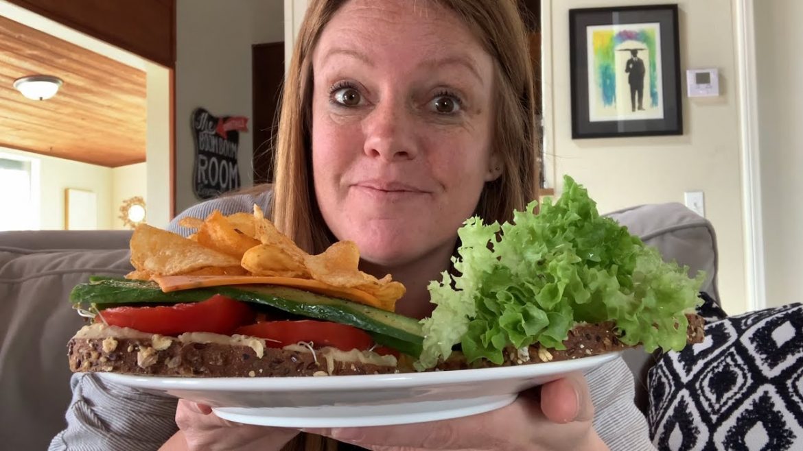 Delicious Vegan Sandwich & Random Chat