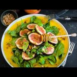 [Easy to Make] Vegetarian Fig Salad with Sweet Mango Puree