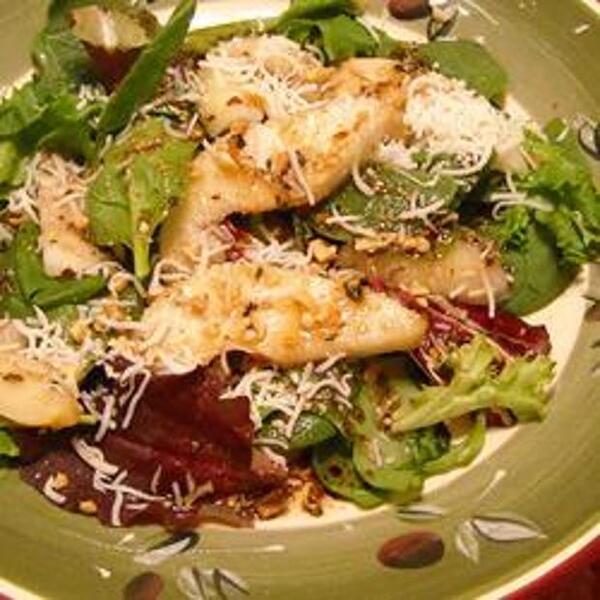 Speedy Pear And Pecan Salad