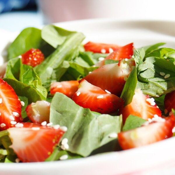 Spinach Salad with Strawberries