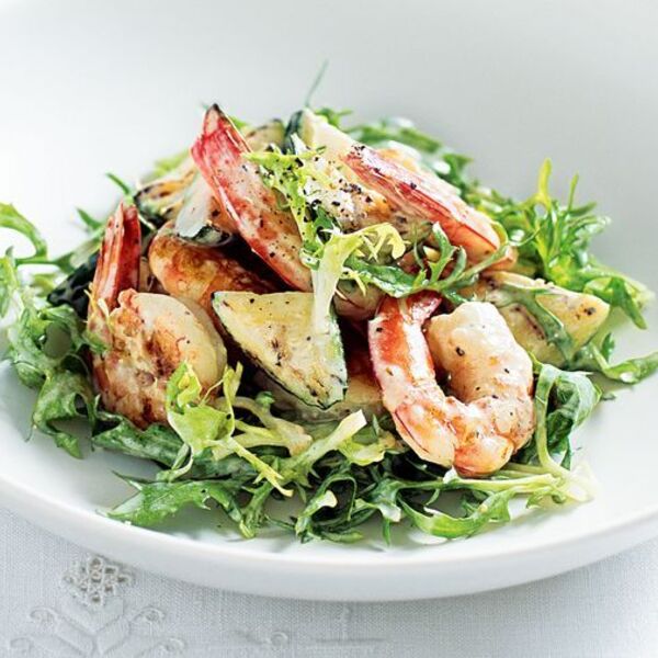 Prawn salad with avocado cream