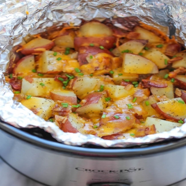Slow Cooker Cheesy Bacon Chives Ranch Potatoes
