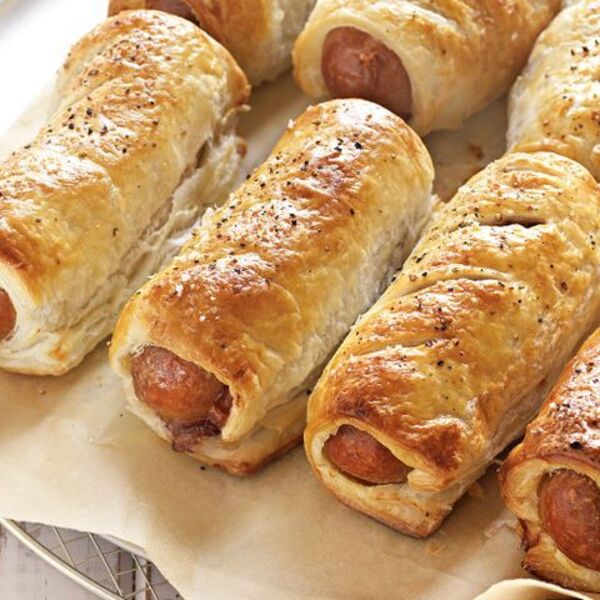 Easy sausage rolls
