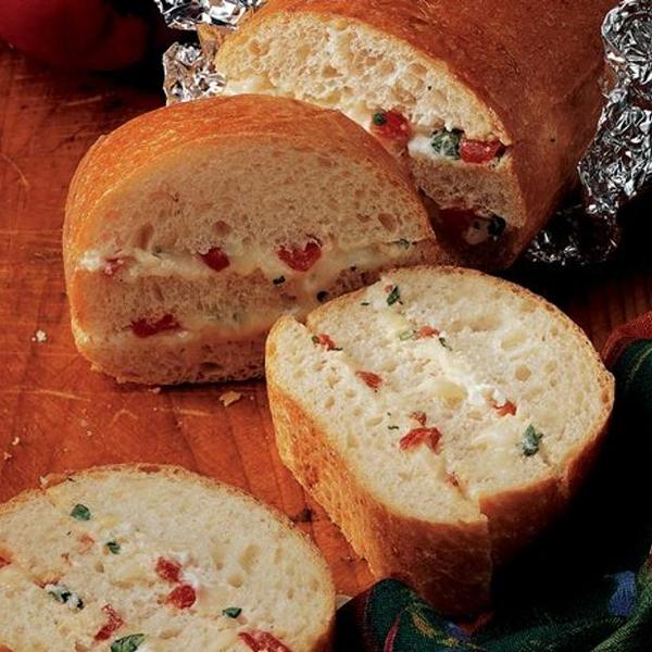 Cheesy Roasted Red Pepper Bread