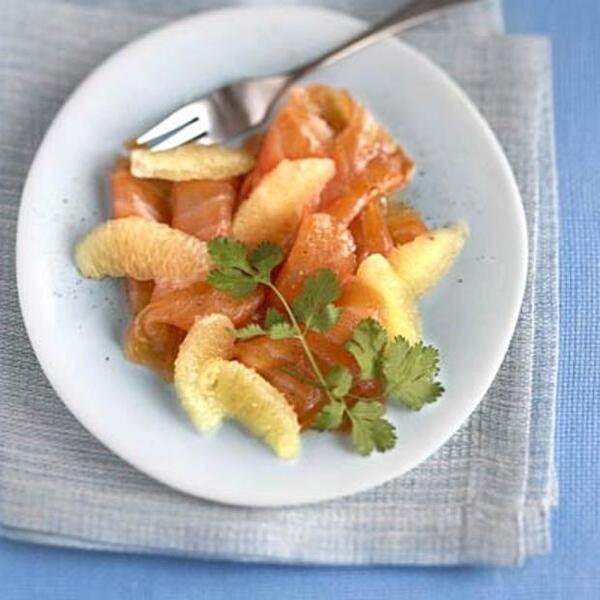 Smoked Salmon With Grapefruit Salad