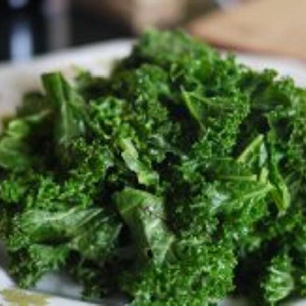 Simple Kale Avocado Salad Recipe