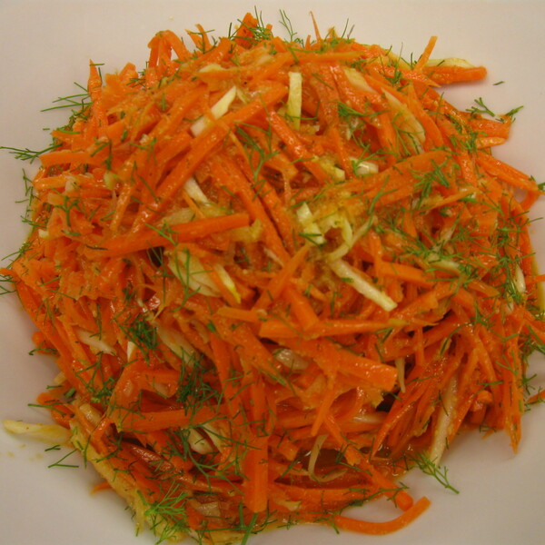 Carrot-Fennel Salad with Ginger-Horseradish Dressing