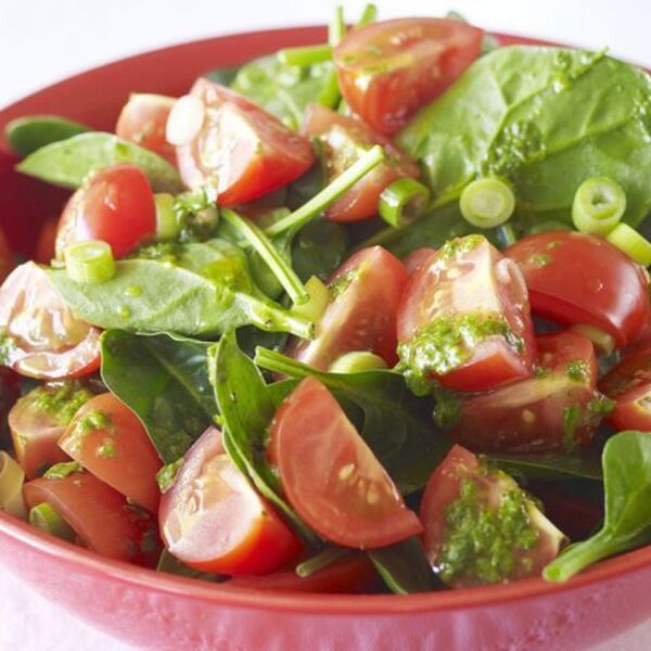 Spinach & tomato salad