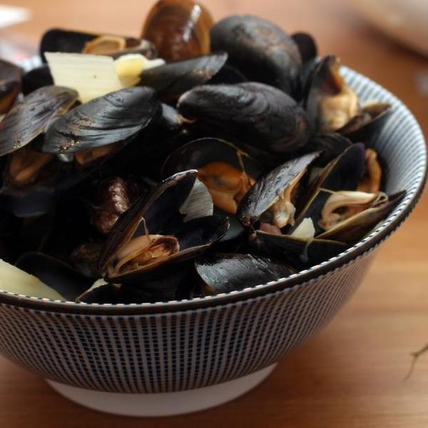Mussels With Smoky Ham And Vidalia Onions