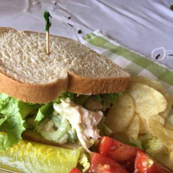 Easy Breezy Chicken Salad