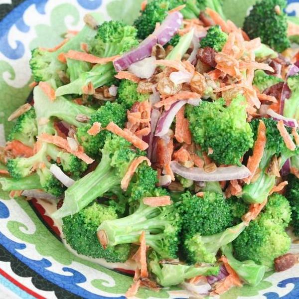 Broccoli Salad With Bacon And Raisins
