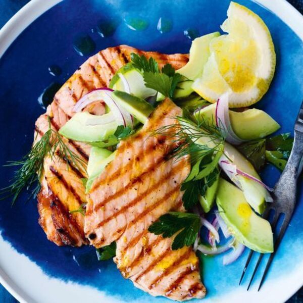 Salmon escalopes with dill and avocado salad