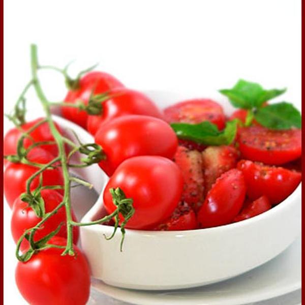 Tomato Strawberry Salad