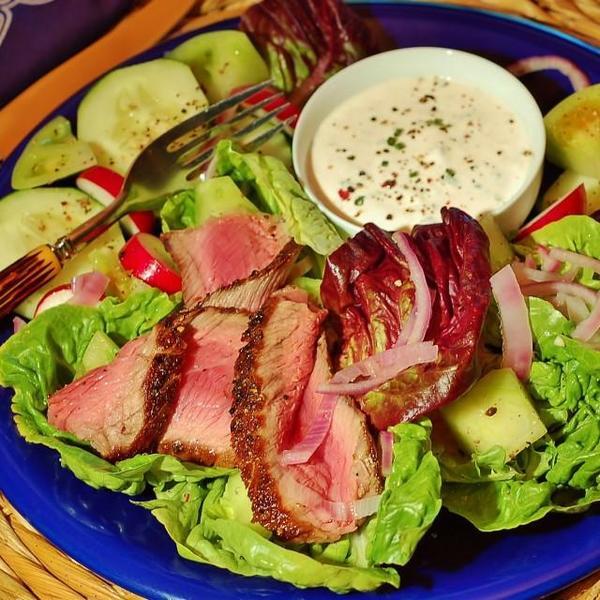 Beef “Steak” Salad with Horserad