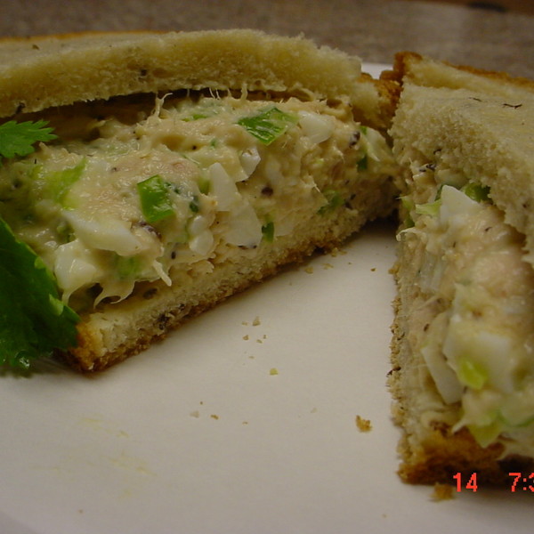 Easy Tuna Salad Sandwich