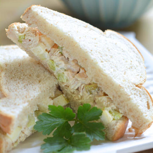 Apple & Celery Tuna Salad Sandwich