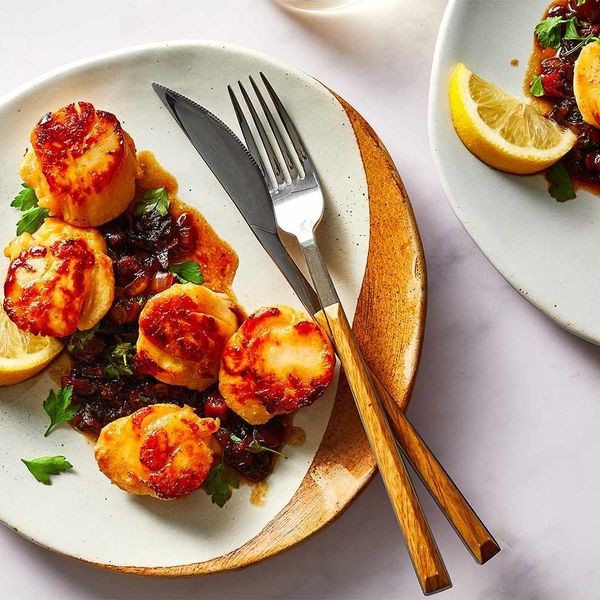 Seared Spanish Sea Scallops With Saffron