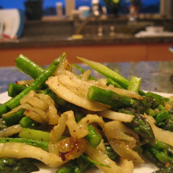 Sautéed Asparagus Spears & Ends w/ Roasted Fennel & Prosciutto