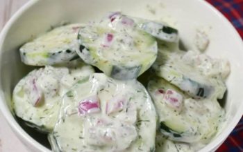 Keto Cucumber Yogurt Salad