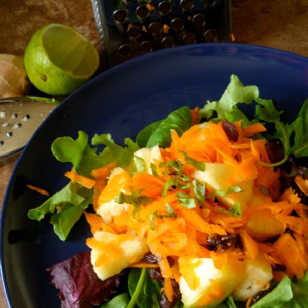 Moxie’s Walking on Sunshine Salad