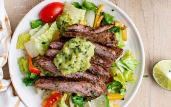 Easy Keto Beef Fajita Salad Recipe