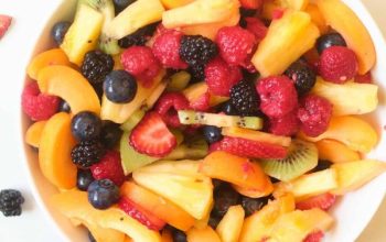 Fruit Salad with Raspberry Sauce