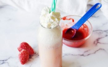Keto Fizzy Strawberry Italian Soda