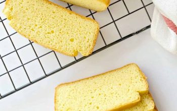 EASY KETO BREAD RECIPE WITH ALMOND FLOUR