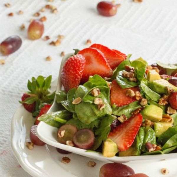 Easy Strawberry Spinach Salad