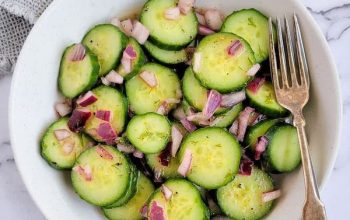 RECIPE FOR CUCUMBER SALAD WITH DILL