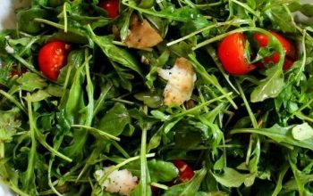 Keto Arugula Salad with Parmesan and Tomatoes